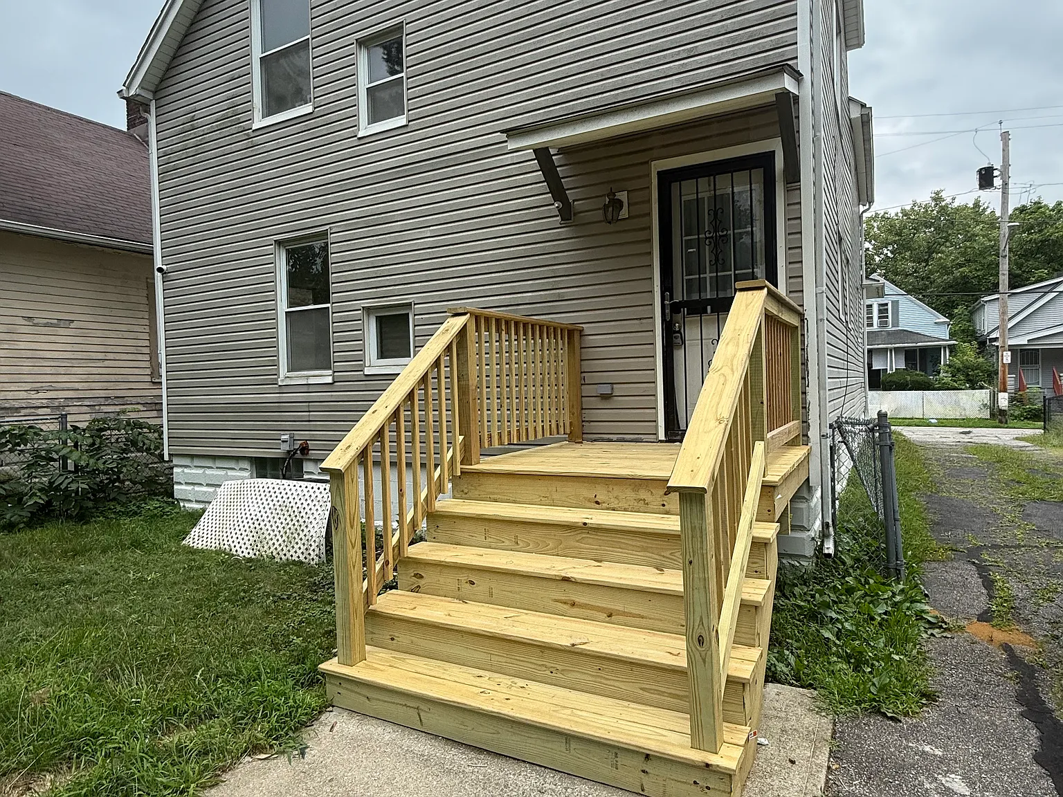 4 bed, 1632 sqft, $1,650 — Photo 1
