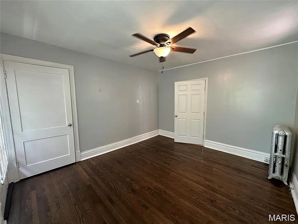 2 bed, 900 sqft, $1,000 — Photo 2
