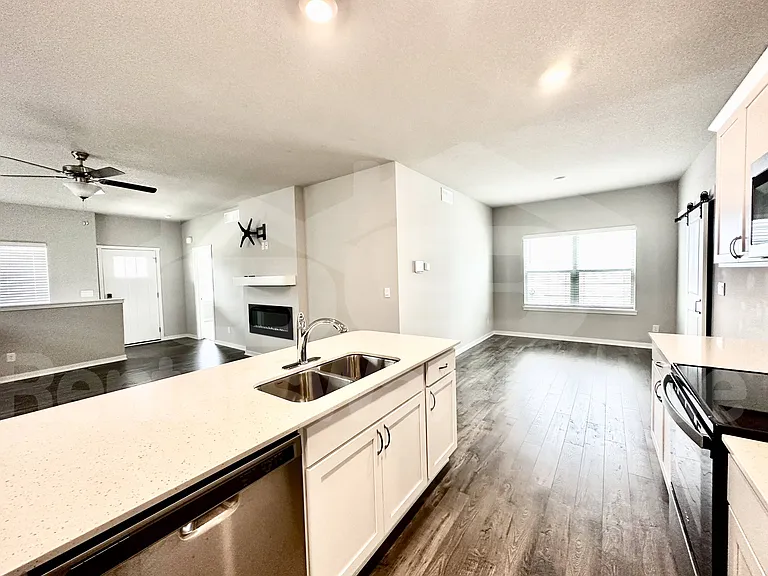 2310 SW Plaza Pkwy — Photo 10