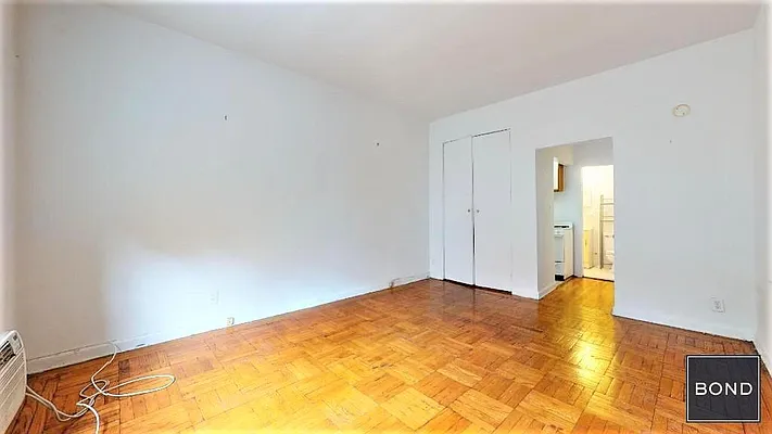 Rented by Bond New York | media 16