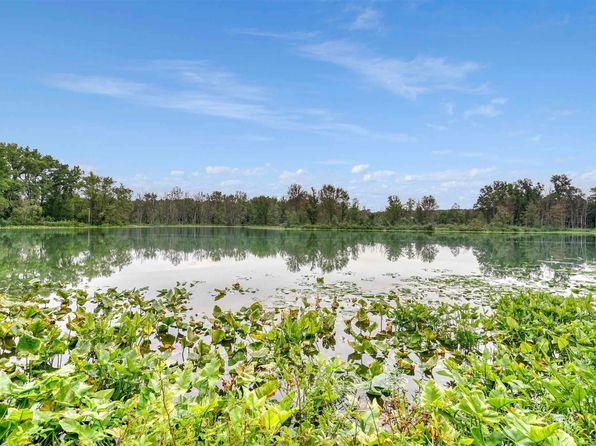 N Lakeshore Dr, Silver Lake, IN 46982