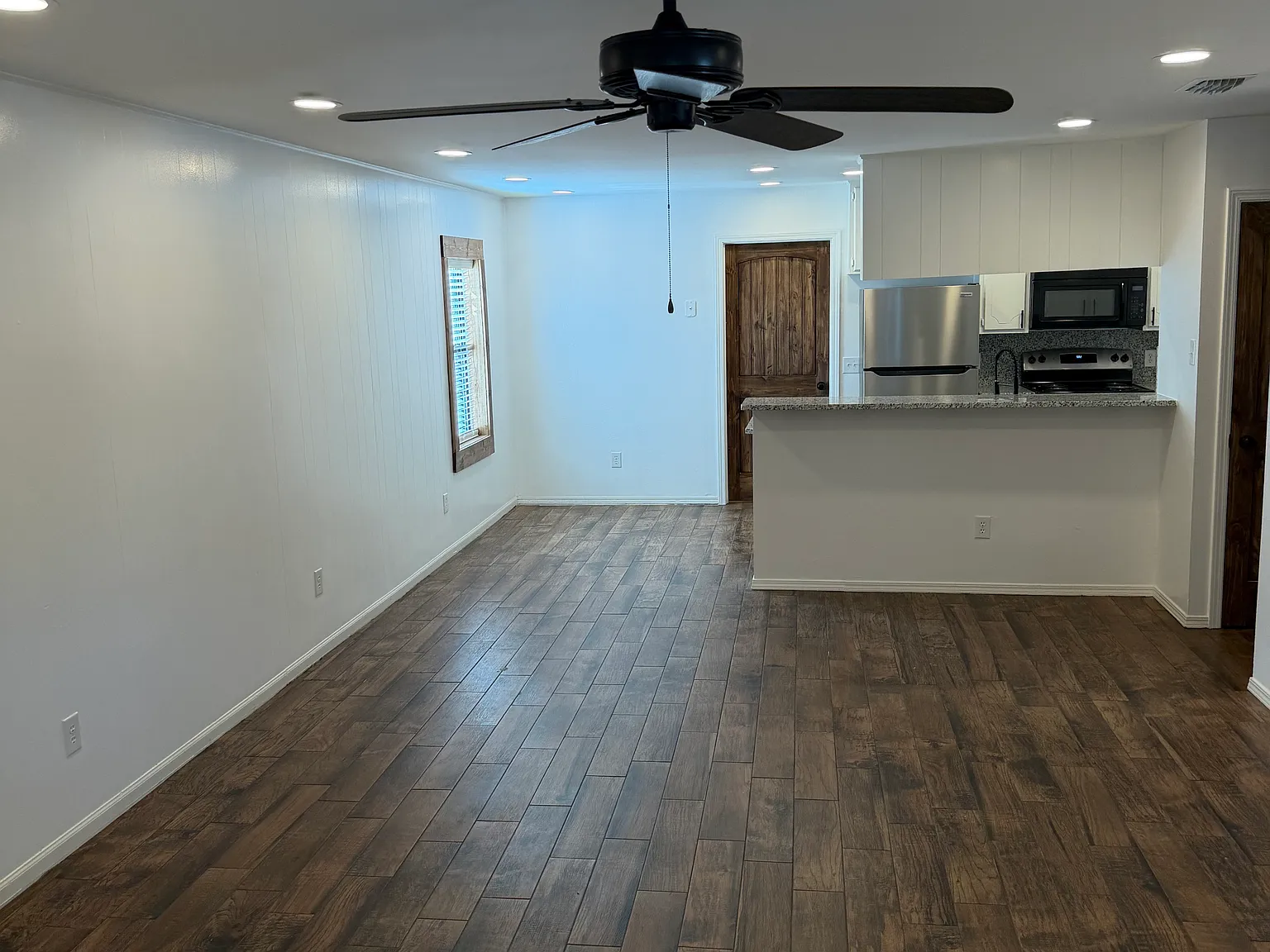 2 bed, 980 sqft, $1,295 — Photo 4