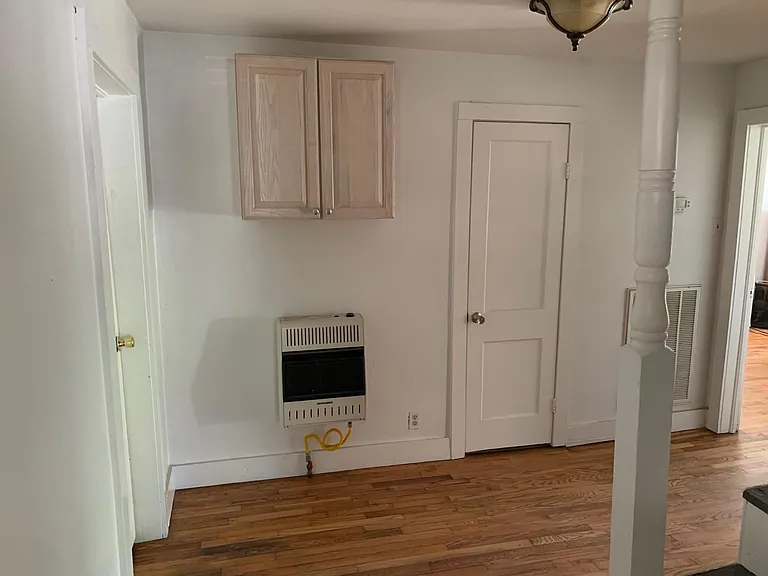 798 N Royal Ave — Photo 7