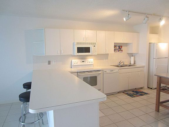 4th image of 1901 S Roosevelt Blvd APT 310W