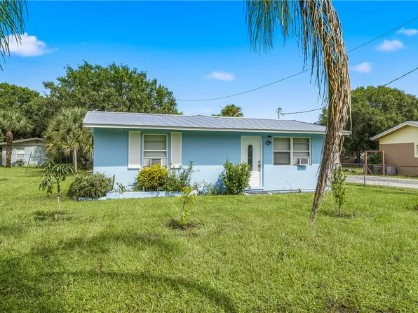 3320 43rd St, Vero Beach, FL 32967