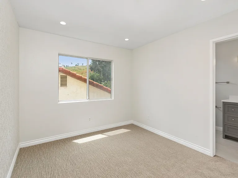 3428 Meadow View Dr — Photo 28