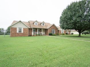 614 Hathorn Dr, Springdale, AR 72764
