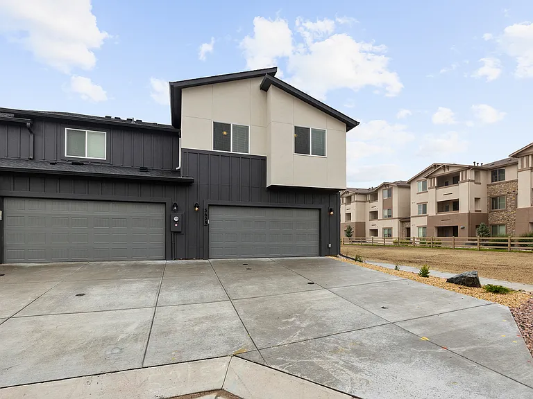 Greenways at Sand Creek Townhomes — Photo 30
