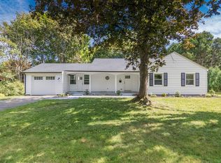 90 Fox Farms Rd, Northampton, MA 01062