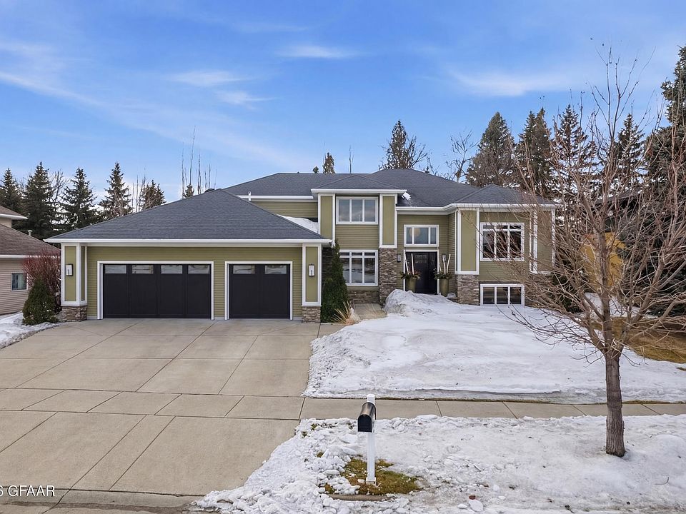 1st image of 3016 Elmwood Dr