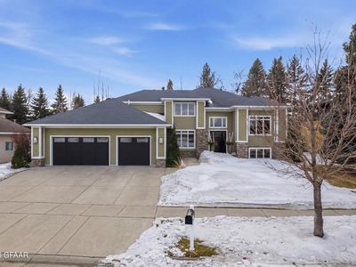 3016 Elmwood Dr, Grand Forks, ND, 58201