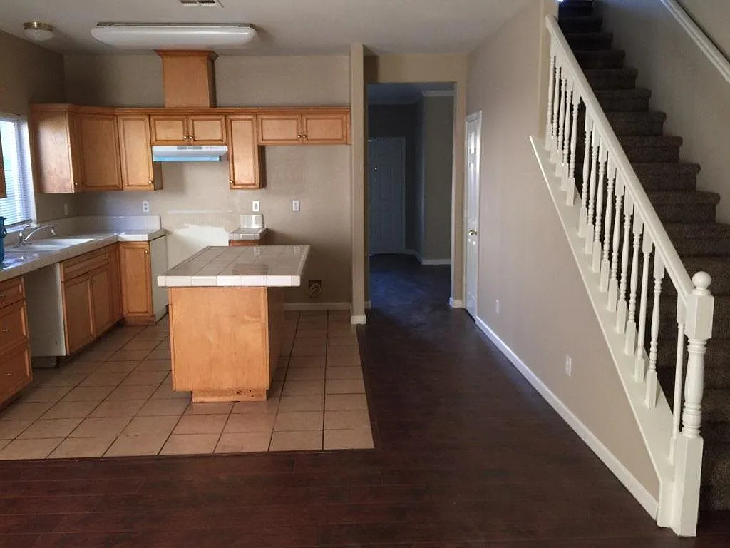 23 Caina Ct photo 1