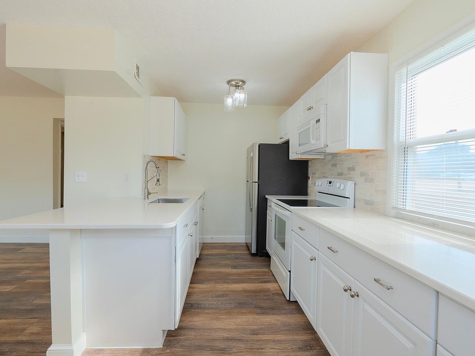 1st image of 900 E Ocean View Ave APT 1
