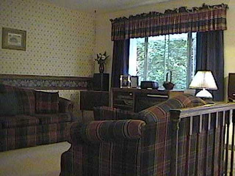 4th image of 66 WAGONWHEEL Trail