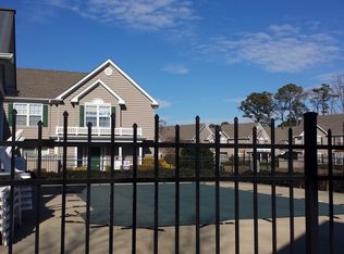 2437 Old Greenbrier Rd, Chesapeake, VA 23325