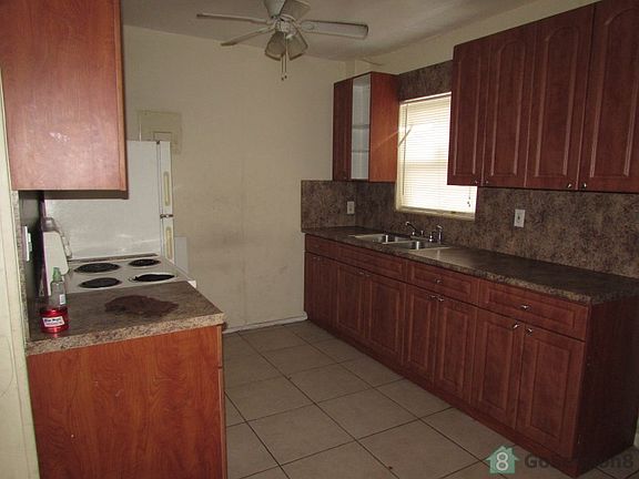 4th image of 1400 NW 13th Ct