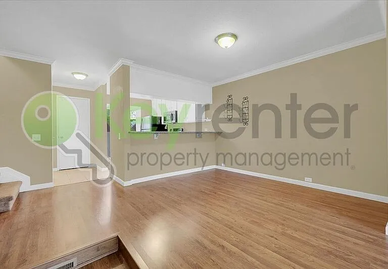 2254 Woodside Ln #2 — Photo 9