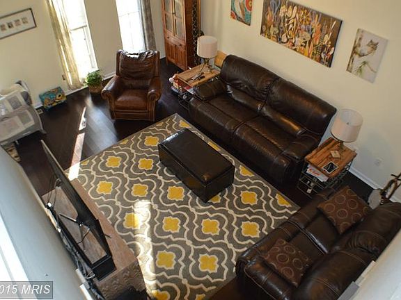 3rd image of 3236 Blackwalnut Dr