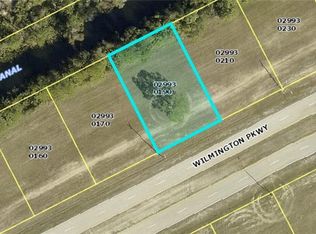 831 Wilmington Pkwy, Cape Coral, FL 33993