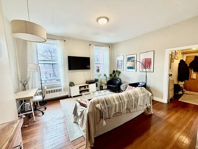 435 Hanover St #2C — Photo 18