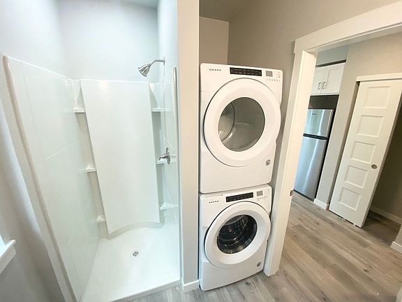 3rd image of 5521 15th Ave NE #103