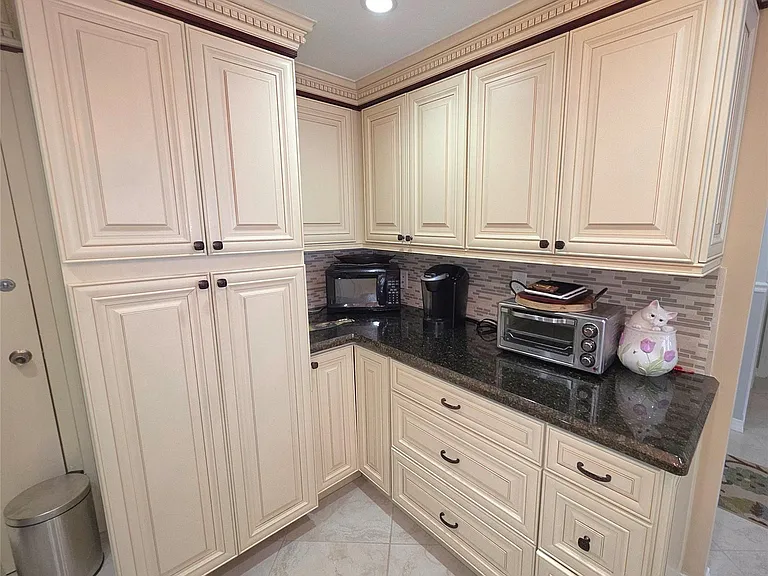 4020 Galt Ocean Dr #1210 — Photo 21