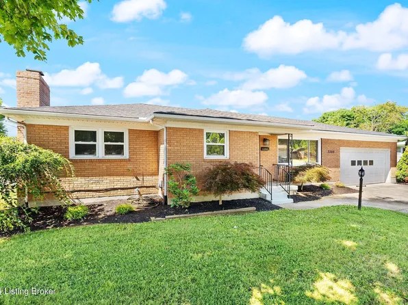 3300 Lindenwood Dr, Louisville, KY 40216