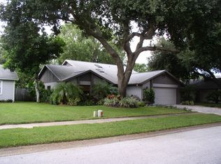 11388 Heritage Way, Seminole, FL 33778