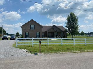 1004 Heritage Hills Dr, Cedar Hill, TN 37032