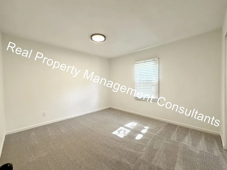 7335 Nall Ave — Photo 20