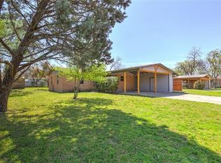 1103 Elizabeth Blvd, Granbury, TX 76048