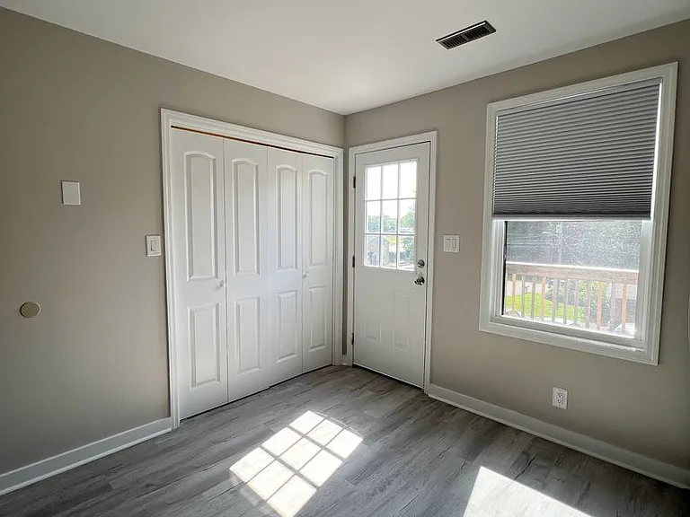 530 Hietts Ln — Photo 10