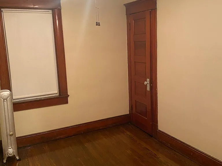 135 S Dewey Ave — Photo 7
