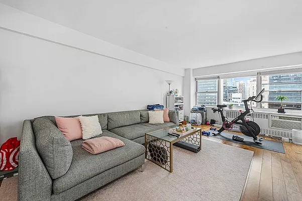 Rented by Compass | media 4