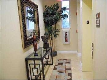 4th image of 4318 El Mar Dr APT 202
