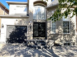 67 Queen Mary Dr, Brampton, ON L7A 2K3