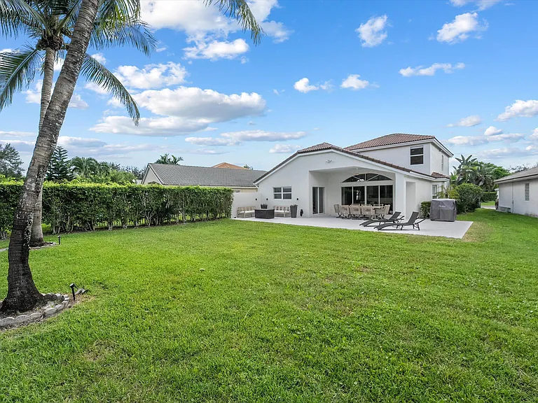 4033 Bluff Harbor Way — Photo 16