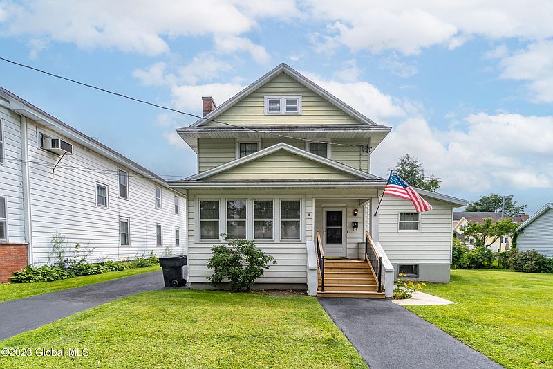2nd image of 436 Marshland Court