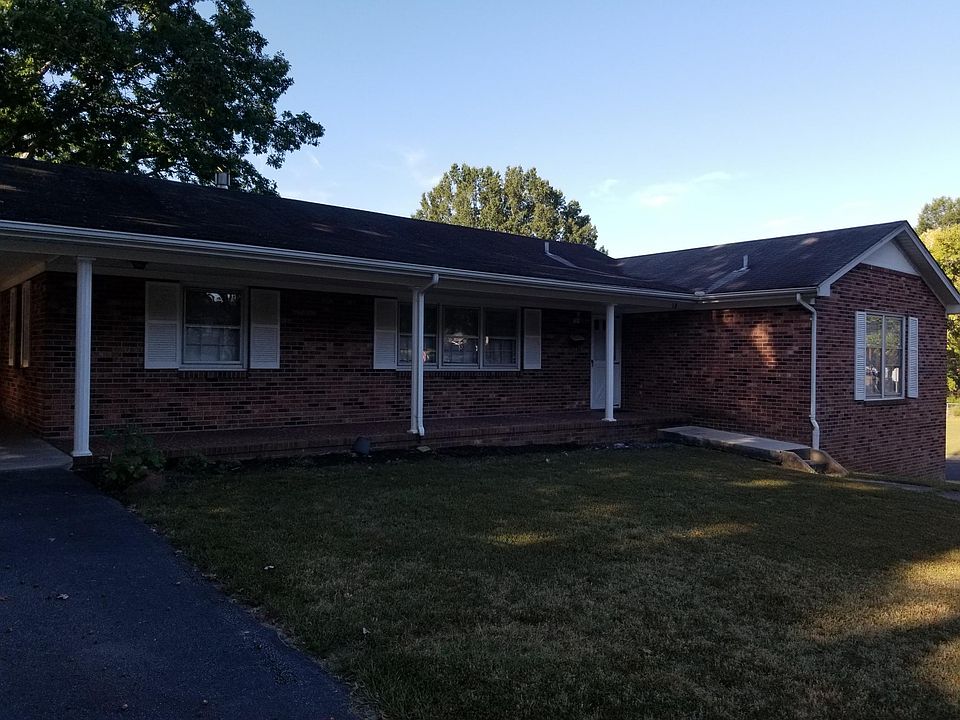 1st image of 131 Cline St