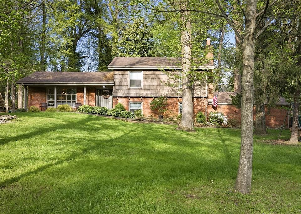 1st image of 4435 Greenacre Dr