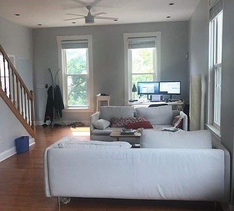 Spacious Living room