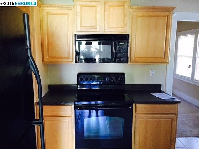 2nd image of 122 W 8th St