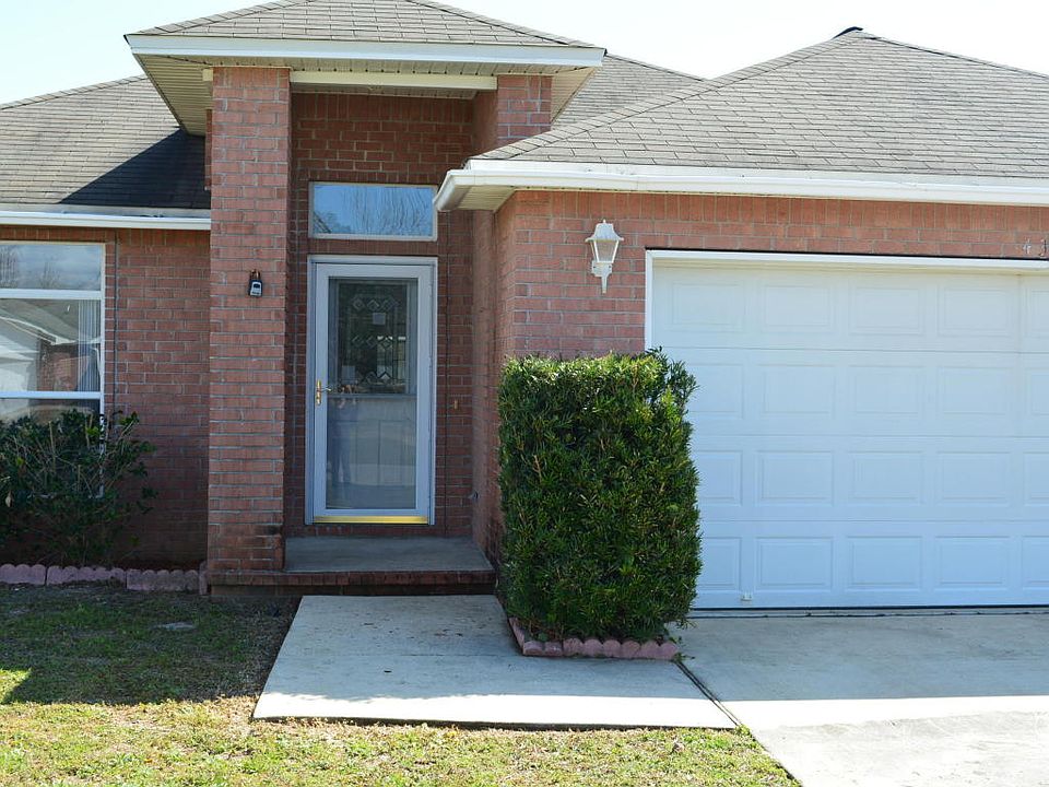2nd image of 43 Kathleen Dr