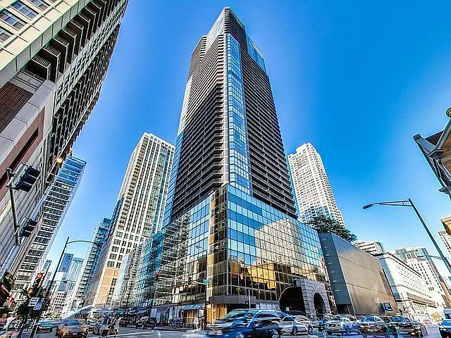 10 E Ontario St #3703 — Photo 2