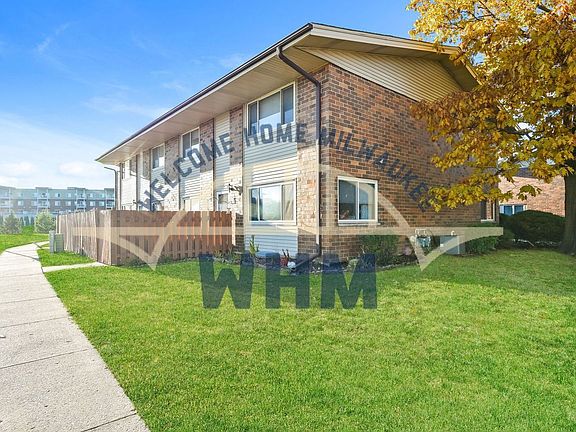 2nd image of W170S7397 Parkland Dr