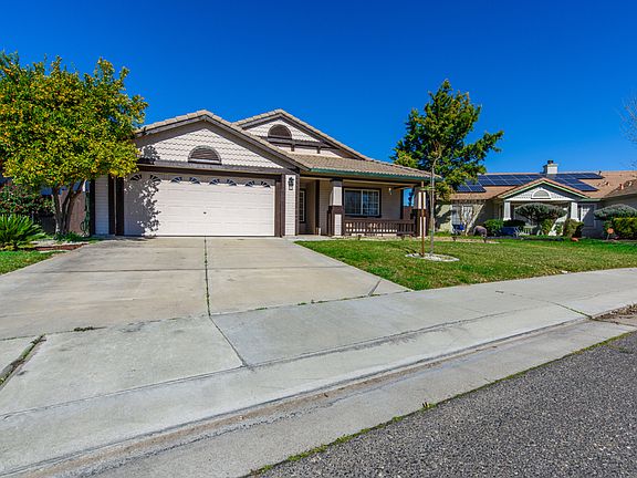 2nd image of 1093 Bristow St