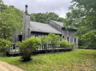 46 Farm Pond Rd, Oak Bluffs, MA 02557