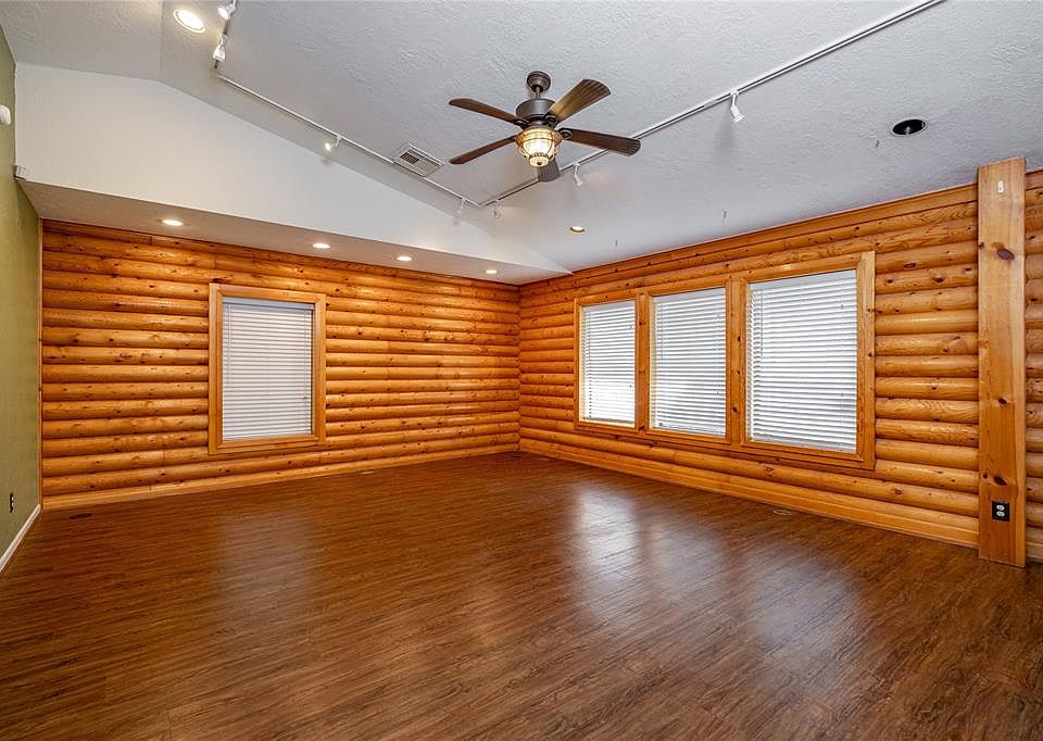 1st image of 655 N Egret Bay Blvd