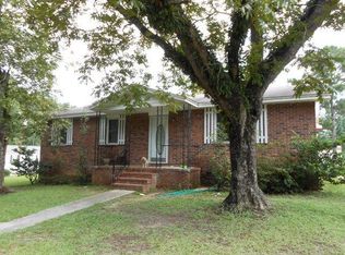 305 Roosevelt St, Elloree, SC 29047