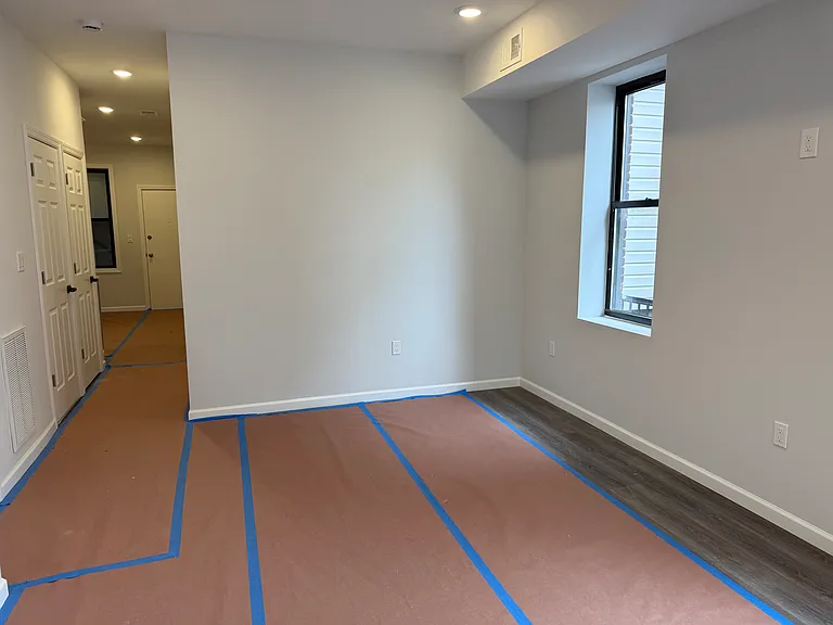 37 39th St #2 — Photo 13